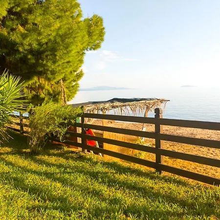 Barlee Ii Beach Front House, *