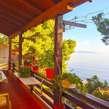 Barlee Ii Beach Front House, Holiday home Metamorfosi (Sithonia)